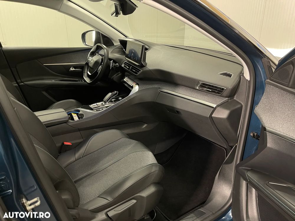 Peugeot 3008 Plug-In Hybrid 225 e-EAT8 Allure Pack - 9