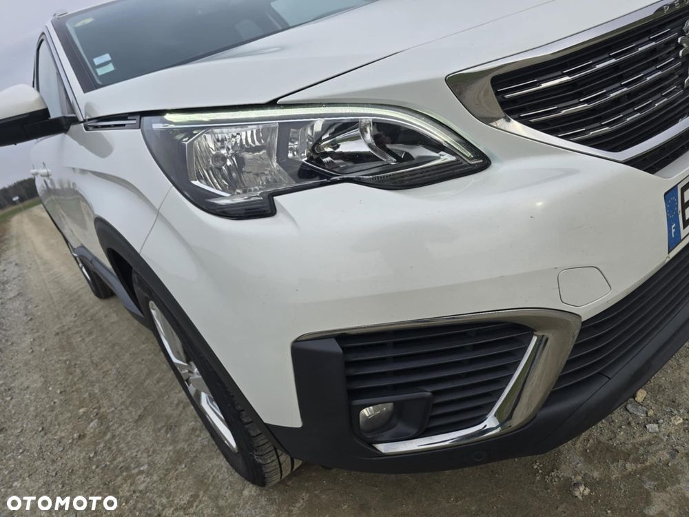 Peugeot 5008 1.5 BlueHDI Allure S&S EAT8 - 11