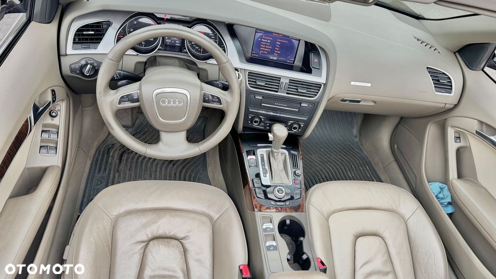 Audi A5 Cabrio - 24