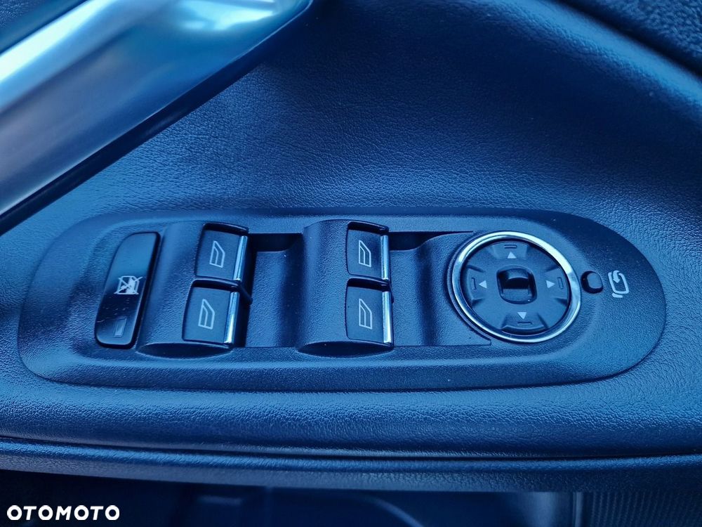 Ford Mondeo - 33