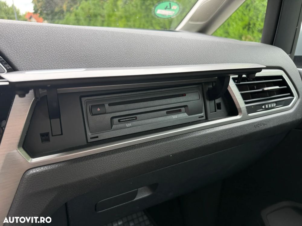 Volkswagen Touran - 21