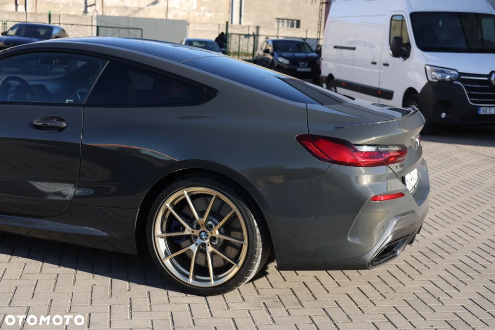 BMW Seria 8 - 7