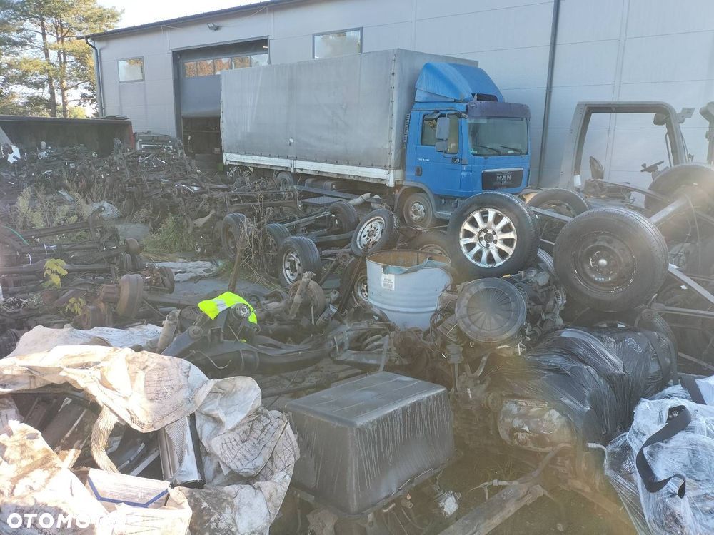 DYFERENCJAŁ MOST TYLNY RENAULT TRAFIC I LIFT 2.5 D 7700598150 - 9