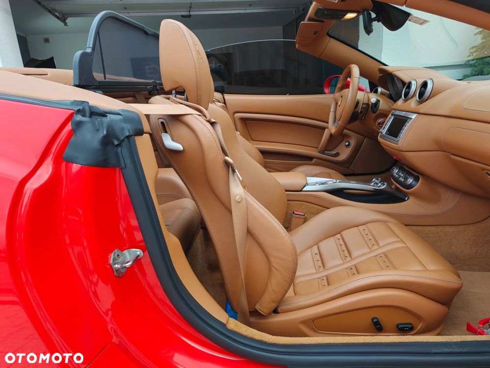 Ferrari California F1 - 11
