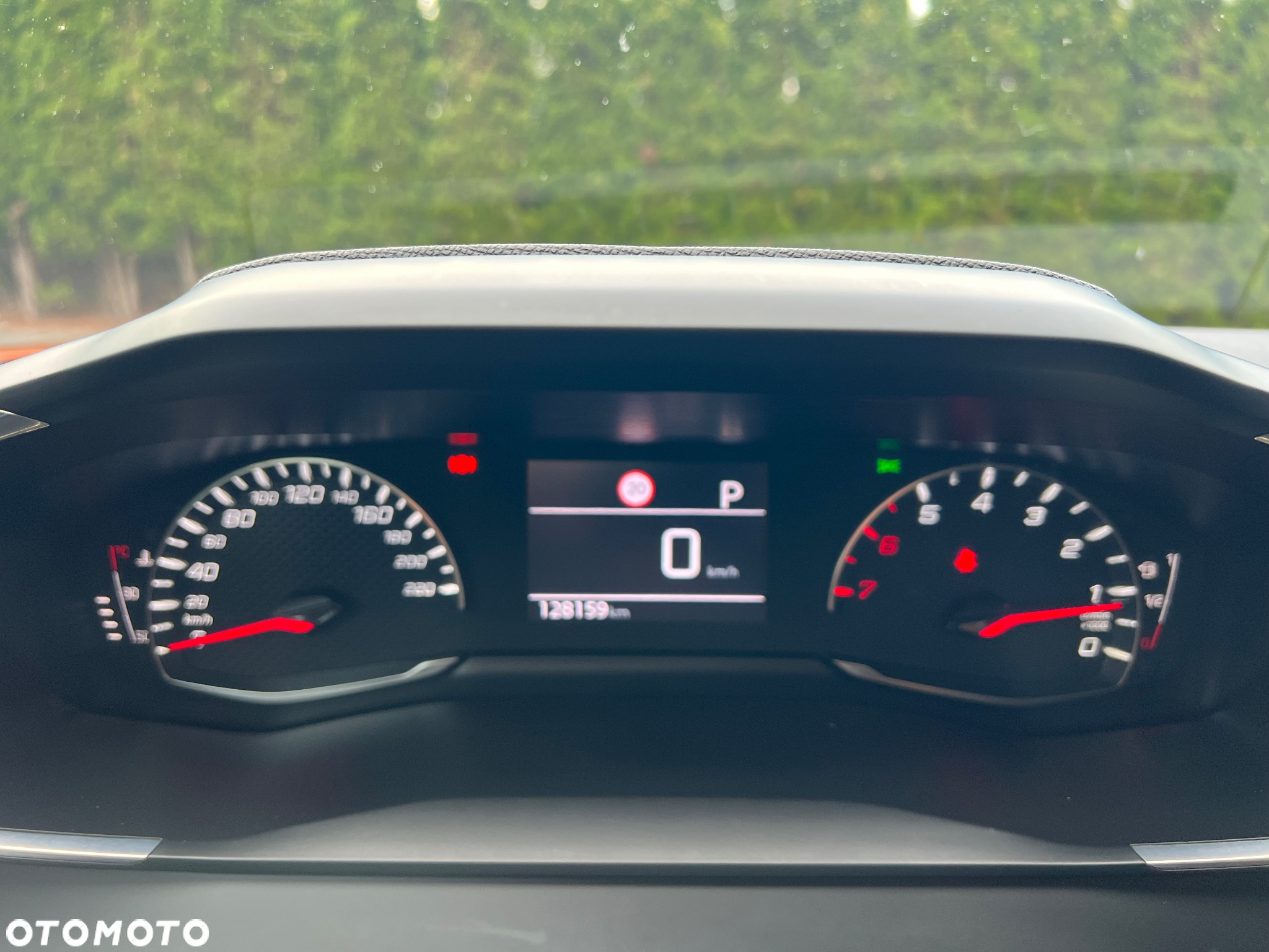 Peugeot 2008 1.5 BlueHDi Allure Pack S&S EAT8 - 16
