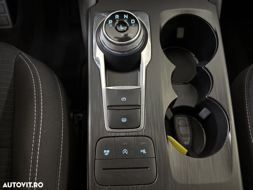 Ford Kuga - 18