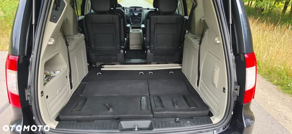 Lancia Voyager 2.8CRD Platinum - 14