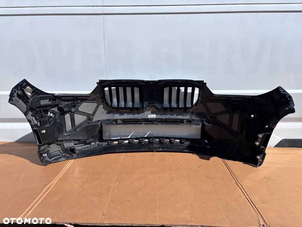 BMW X1 U11 Zderzak Przedni 668 Schwarz II Grill Dół Zderzaka Kratka Atrapa 9883580 9883583 9883584 9883579 9880301 5A0BB85 9883426 5A076D5 - 9