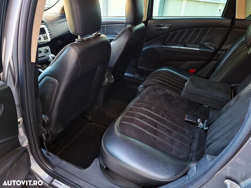 Lancia Delta 1.6 MultiJet Platino - 9