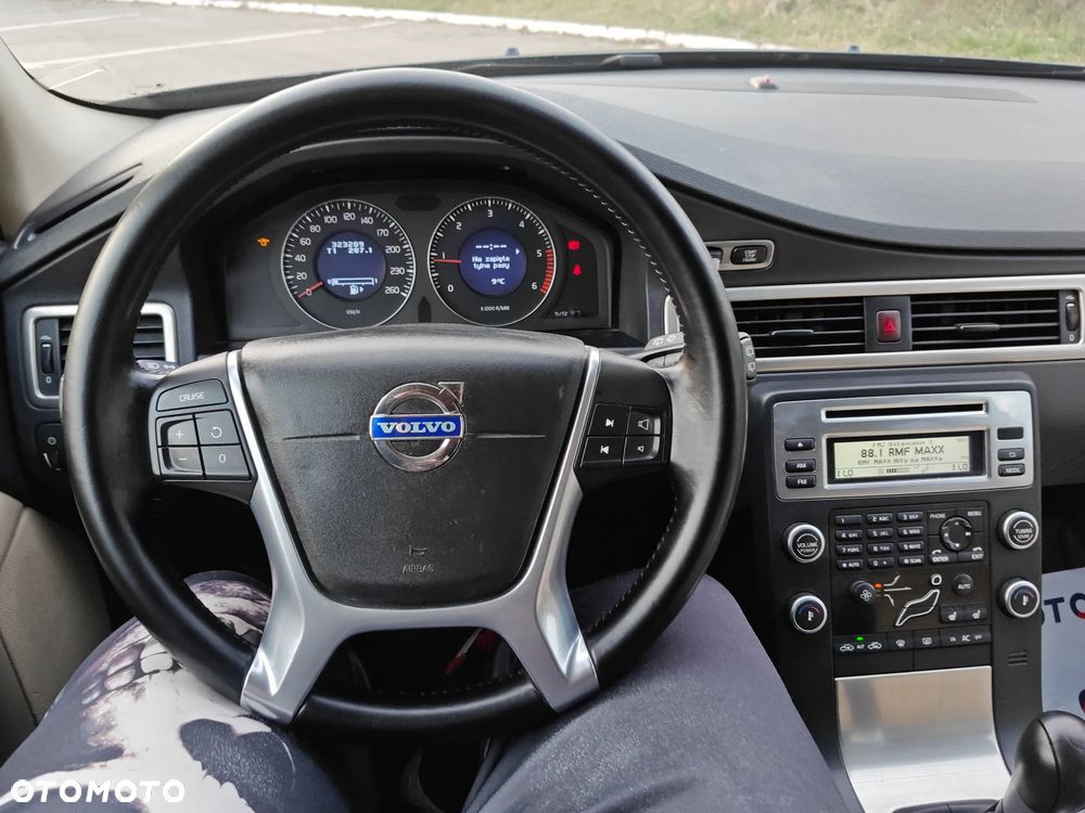 Volvo V70 2.0D Kinetic - 20