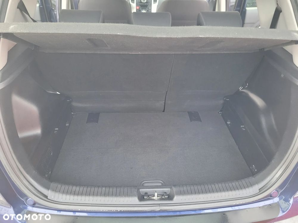 Kia Venga 1.6 CVVT Spirit - 22