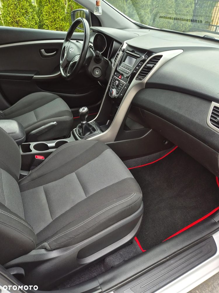 Hyundai i30 blue 1.6 CRDi Classic - 34