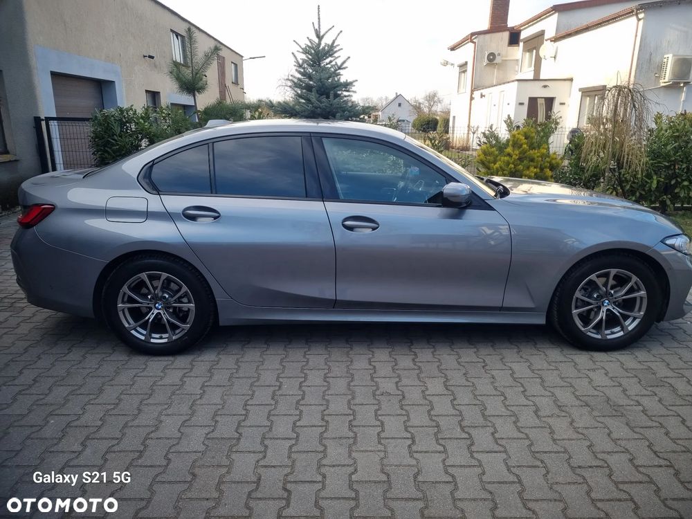 BMW Seria 3 318i - 16