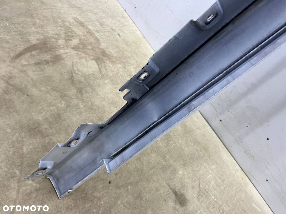 Listwa progowa BMW 5 F10 F11 sedan kombi 10-17r. lewa nakładka progu zewnętrzna kolor Mineralweiss - 14