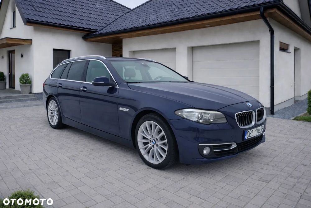 BMW Seria 5 525d Luxury Line - 3