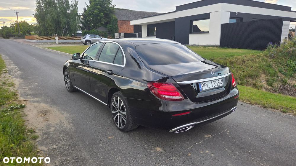 Mercedes-Benz Klasa E 200 d 9G-TRONIC - 4