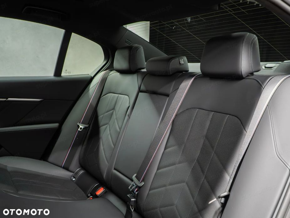 BMW Seria 5 - 14