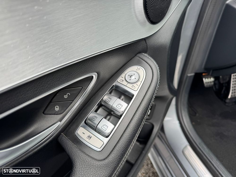 Mercedes-Benz C 200 d AMG Line - 25