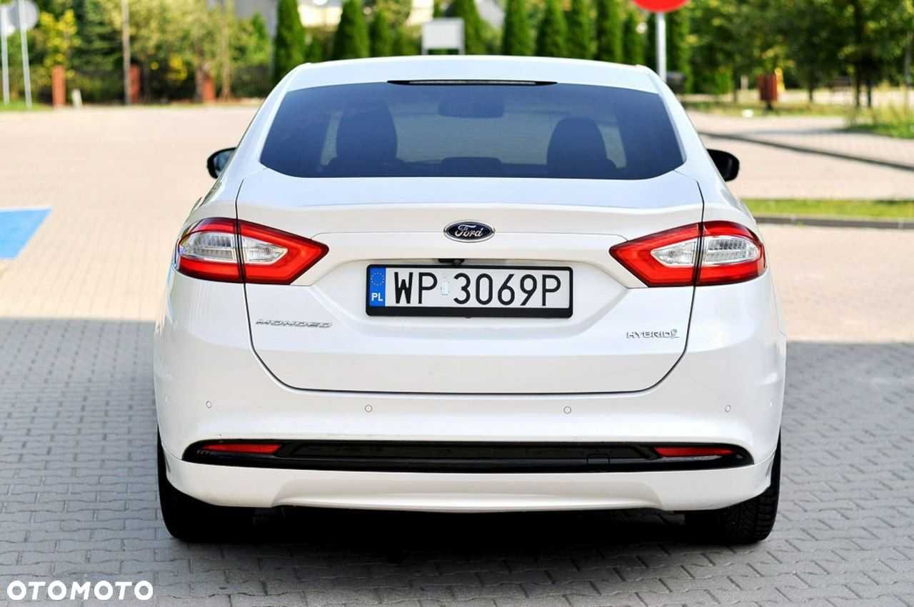 Ford Mondeo - 35