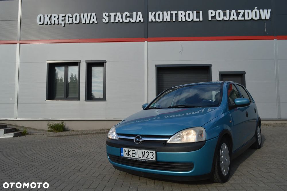 Opel Corsa 1.2 16V Cosmo - 2