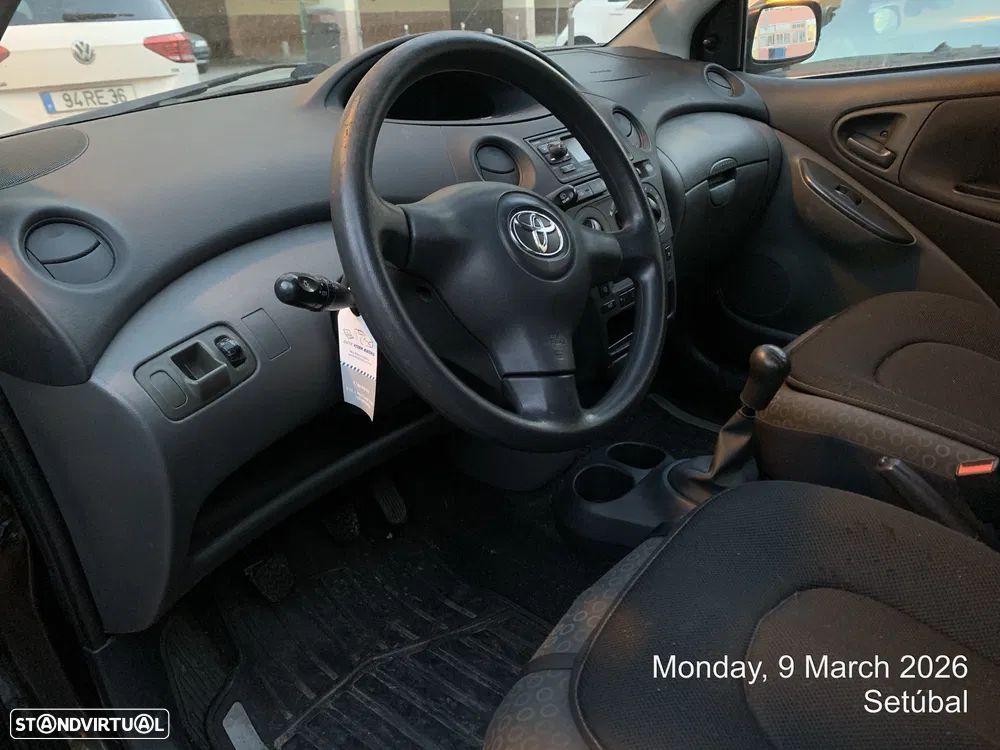 Toyota Yaris 1.0 Sol - 6