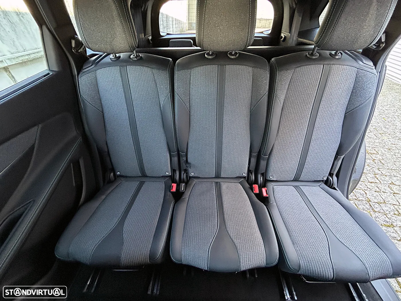 Peugeot 5008 1.5 BlueHDi Allure Pack EAT8 - 23