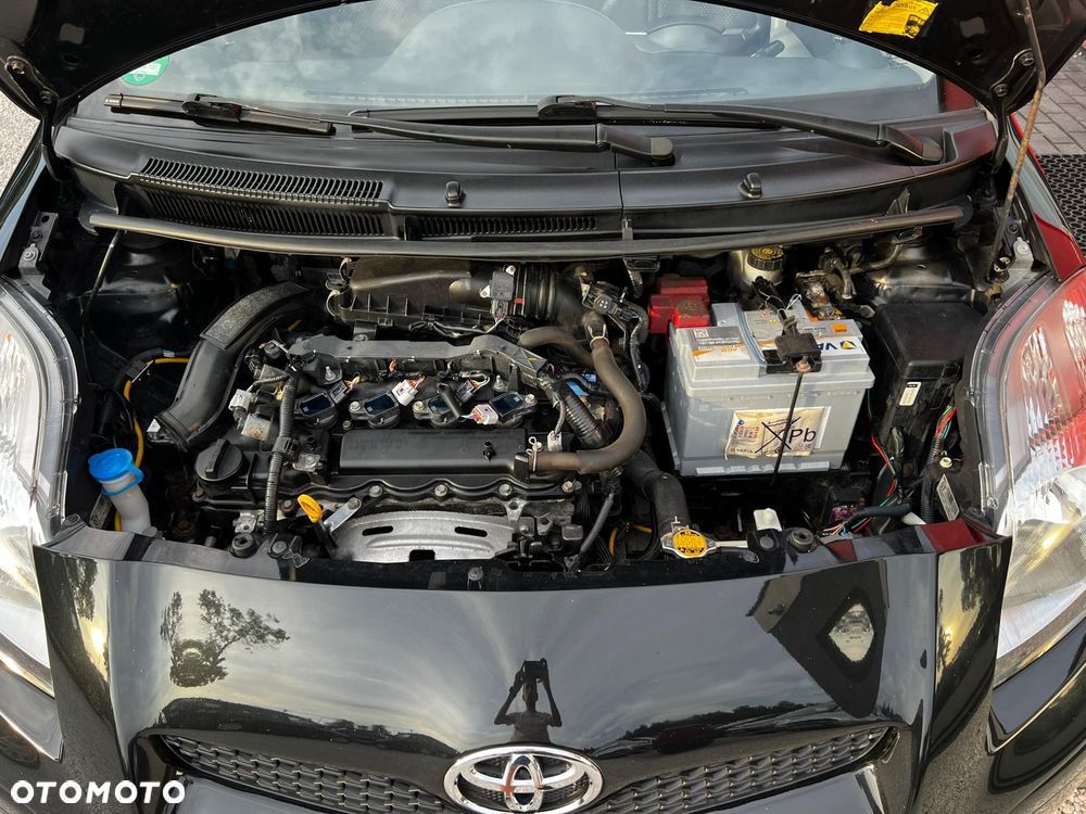 Toyota Yaris 1.33 VVT-i Executive - 16