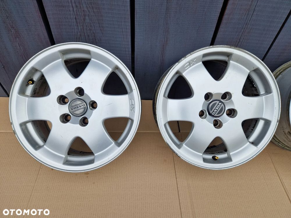 FELGI VOLVO XC70I 00-07 16" 7J ET49 - 5