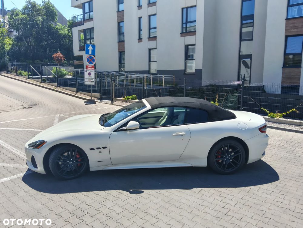 Maserati GranTurismo S - 2