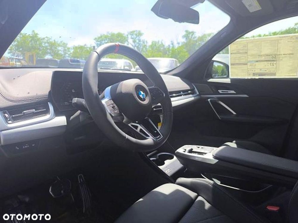 BMW X1 - 11