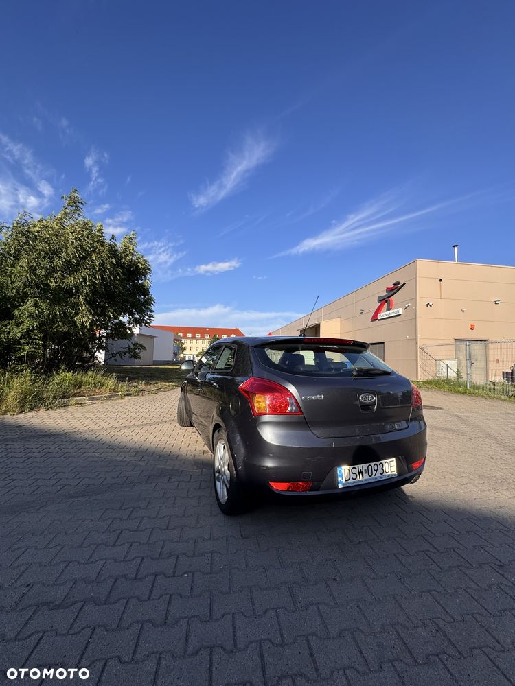 Kia Ceed - 2