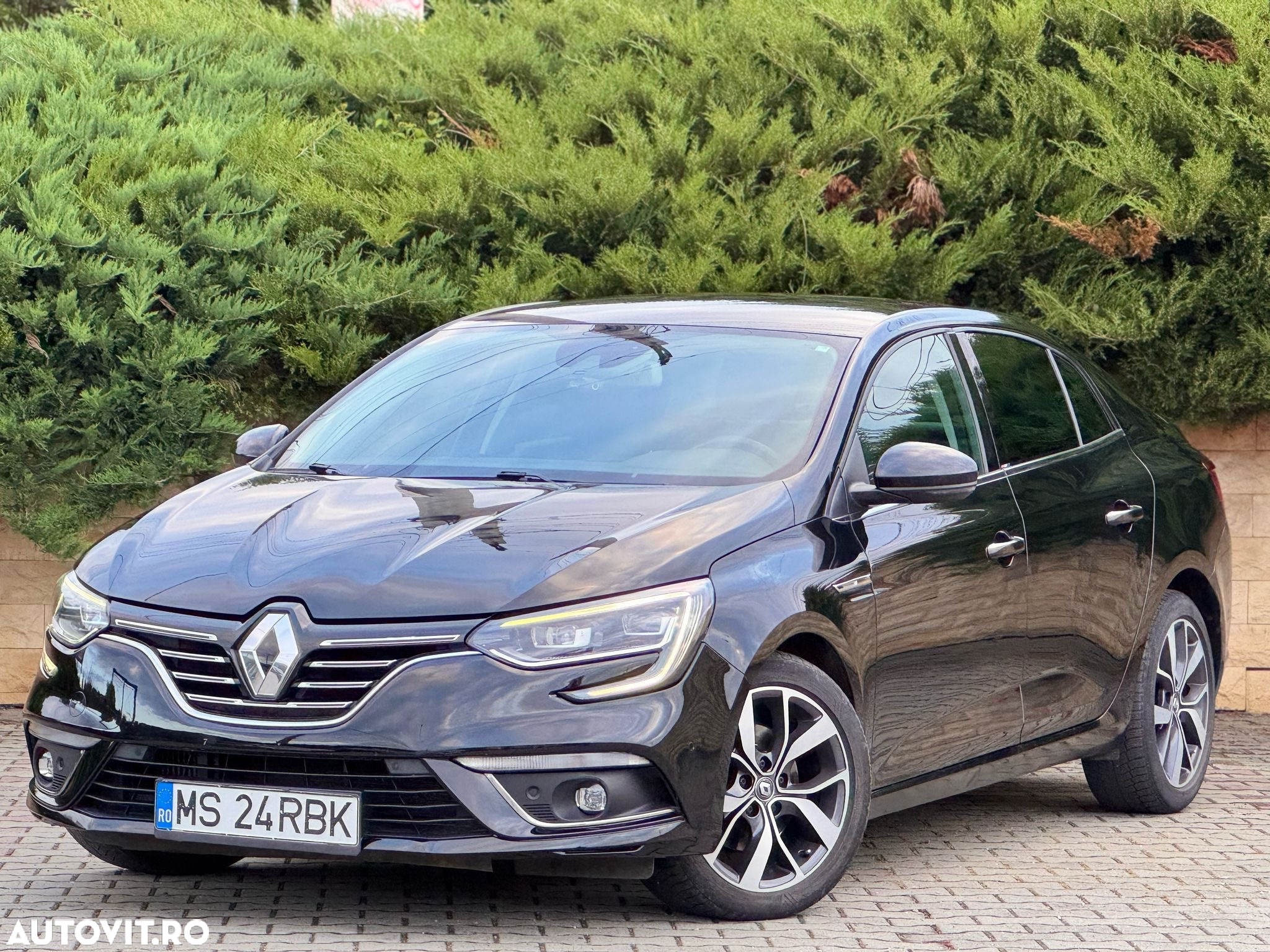 Renault Megane Energy dCi Intens - 2