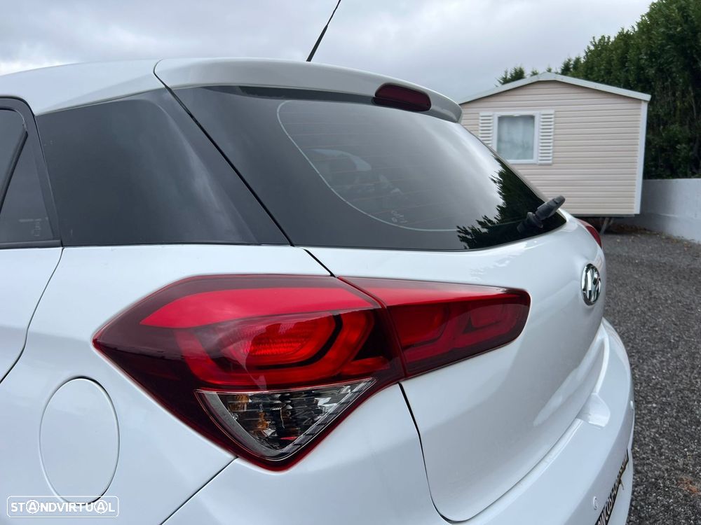 Hyundai i20 1.1 CRDi Urban - 20