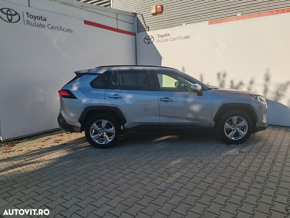 Toyota RAV4 - 2