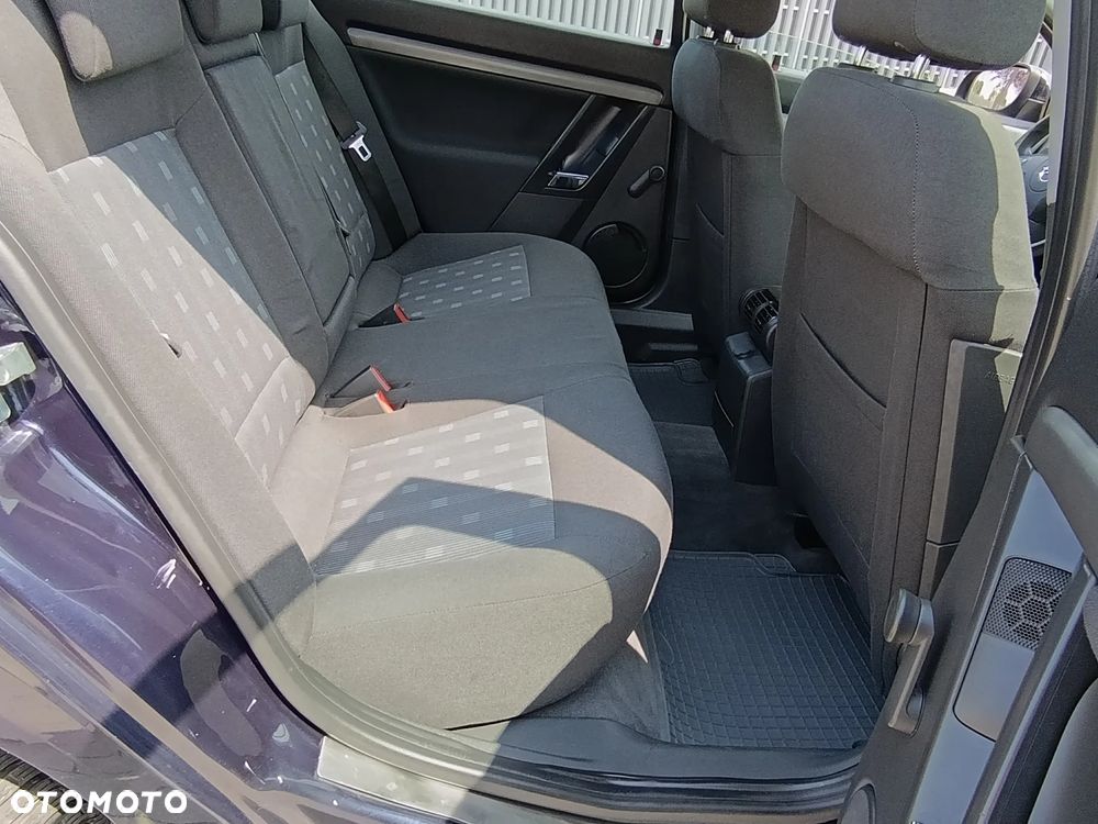 Opel Vectra 1.8 Essentia - 16