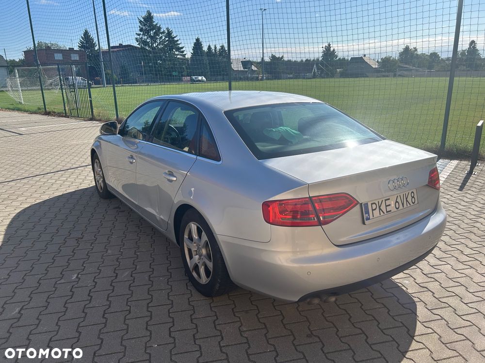 Audi A4 - 4