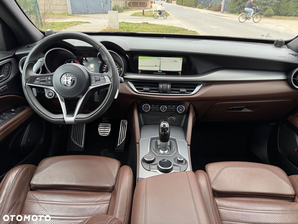 Alfa Romeo Stelvio 2.2 JTDM Executive Q4 - 15