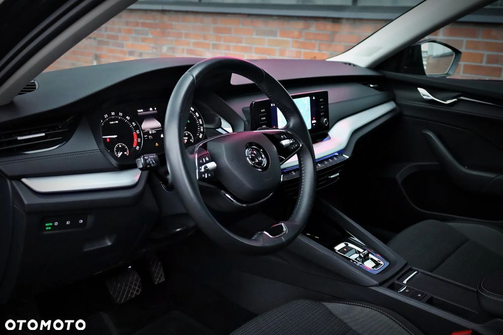 Skoda Octavia 2.0 TDI Ambition DSG - 20