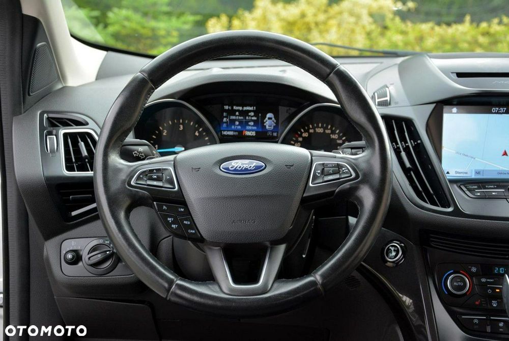 Ford Kuga 2.0 TDCi 4x4 Titanium - 25