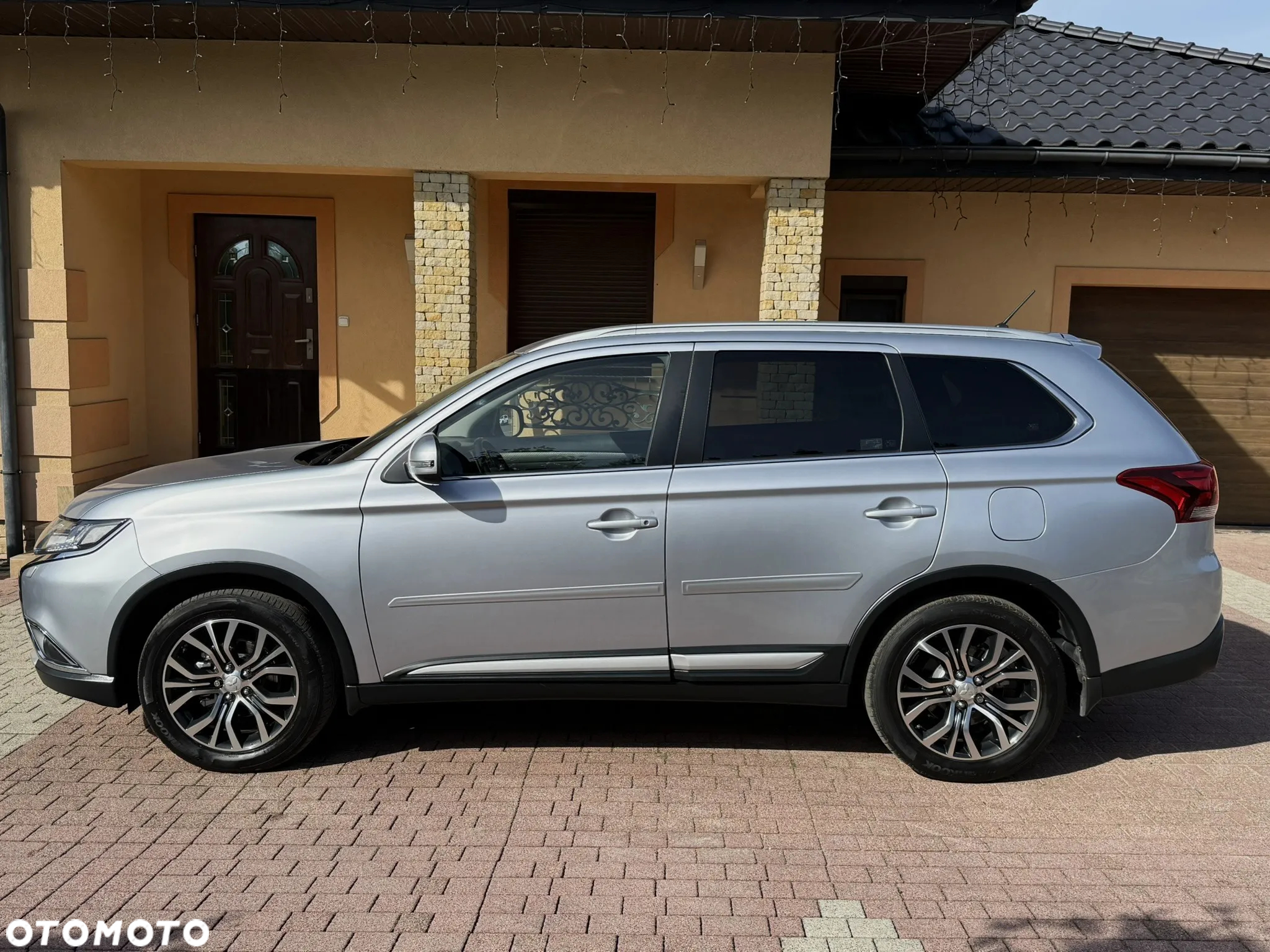 Mitsubishi Outlander 2.0 Intense 4WD CVT - 8