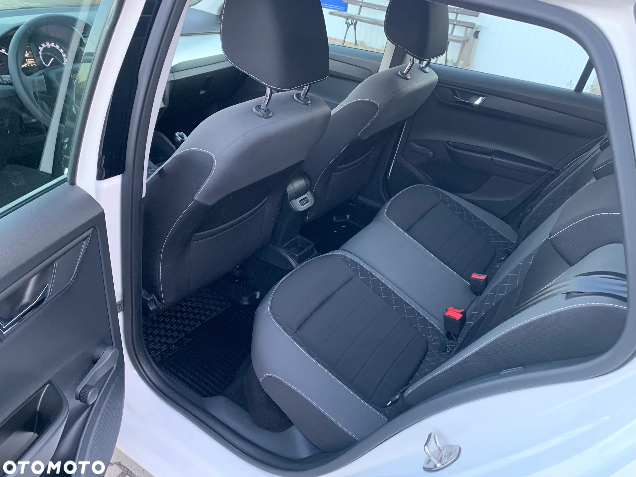 Skoda Fabia 1.0 TSI Ambition - 13