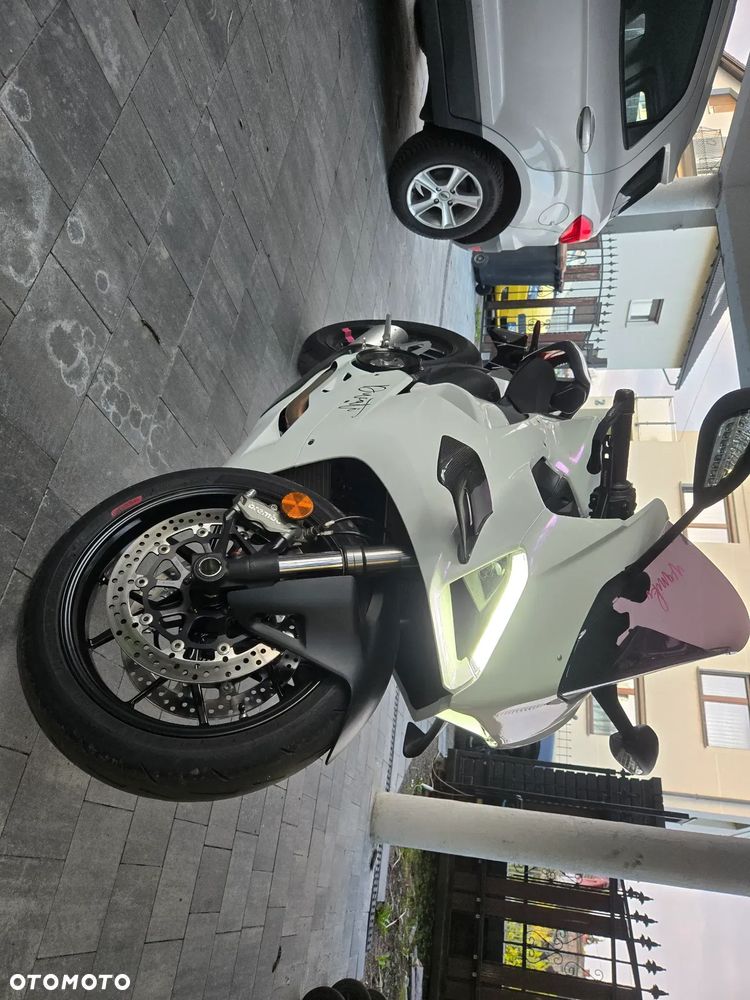 Ducati Panigale V2 - 5