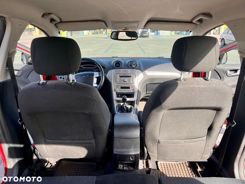 Ford Mondeo 1.8 TDCi Ambiente - 11