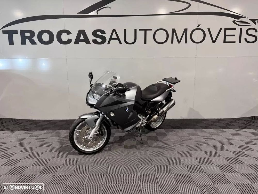 BMW F 800 ST - 1