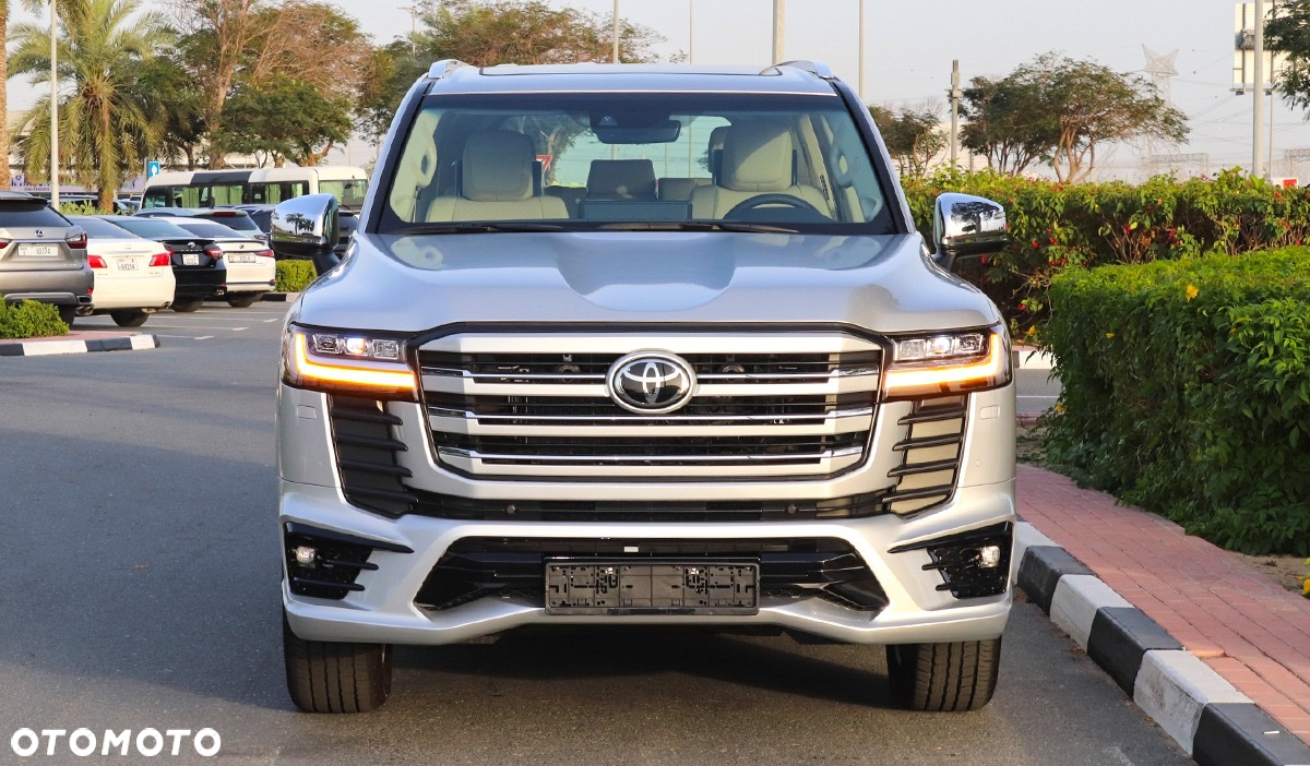 Toyota Land Cruiser - 3