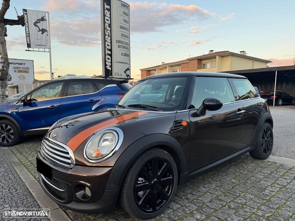 MINI 3 Portas Cooper D - 1