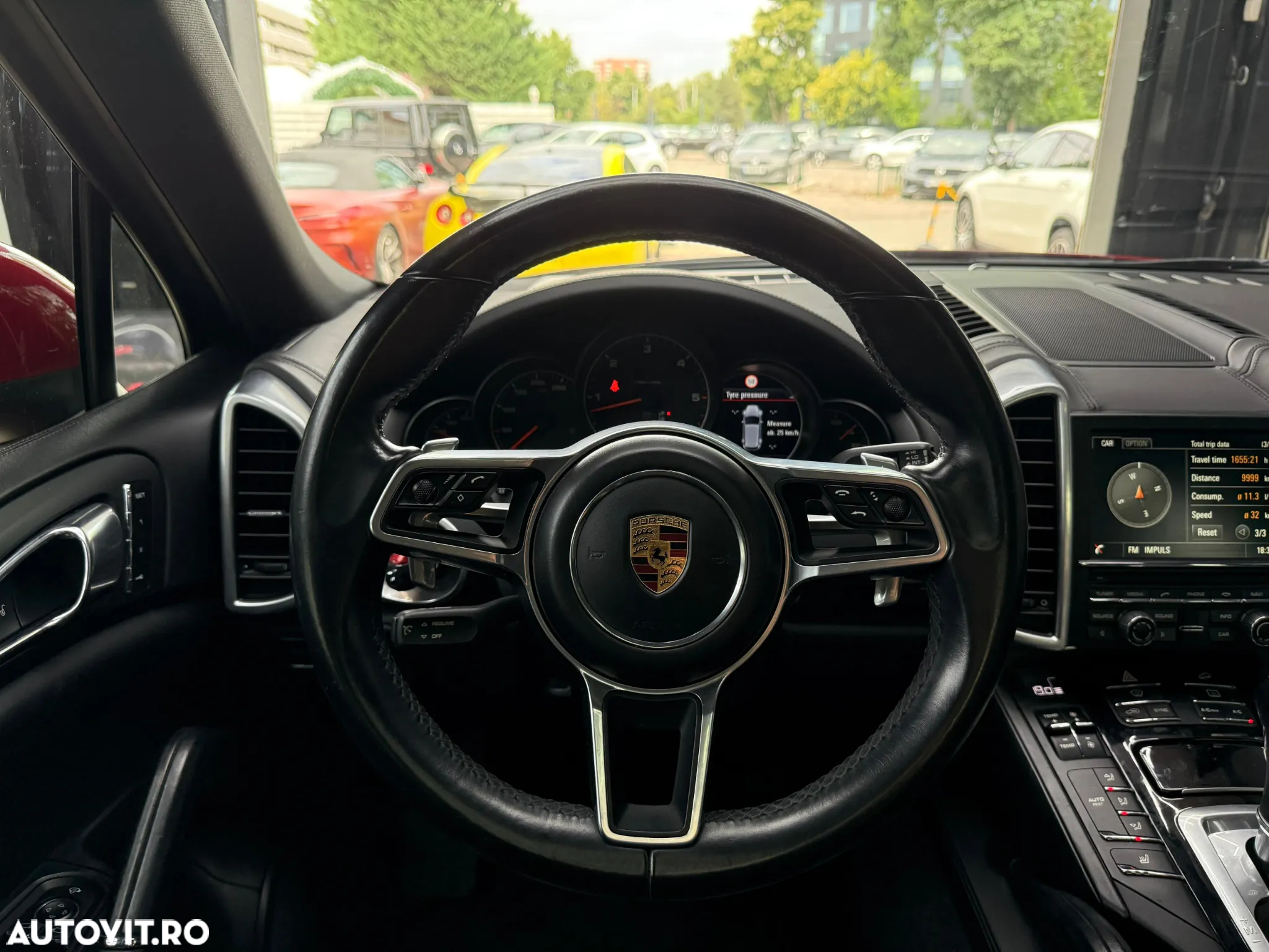 Porsche Cayenne 3.0 L - 16