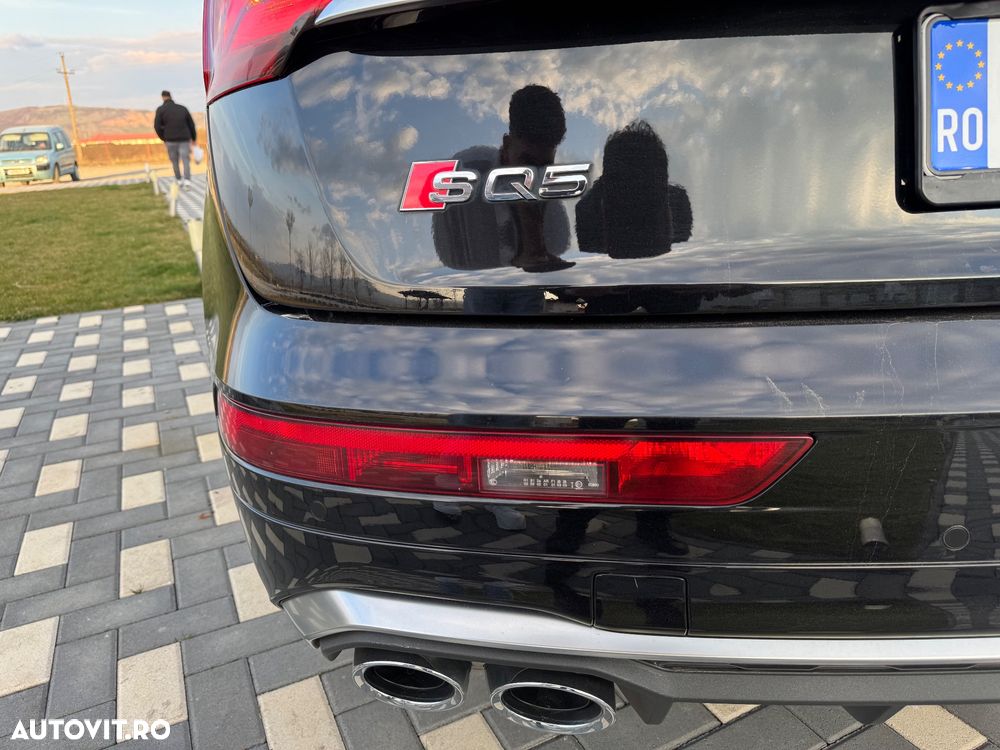 Audi SQ5 - 10