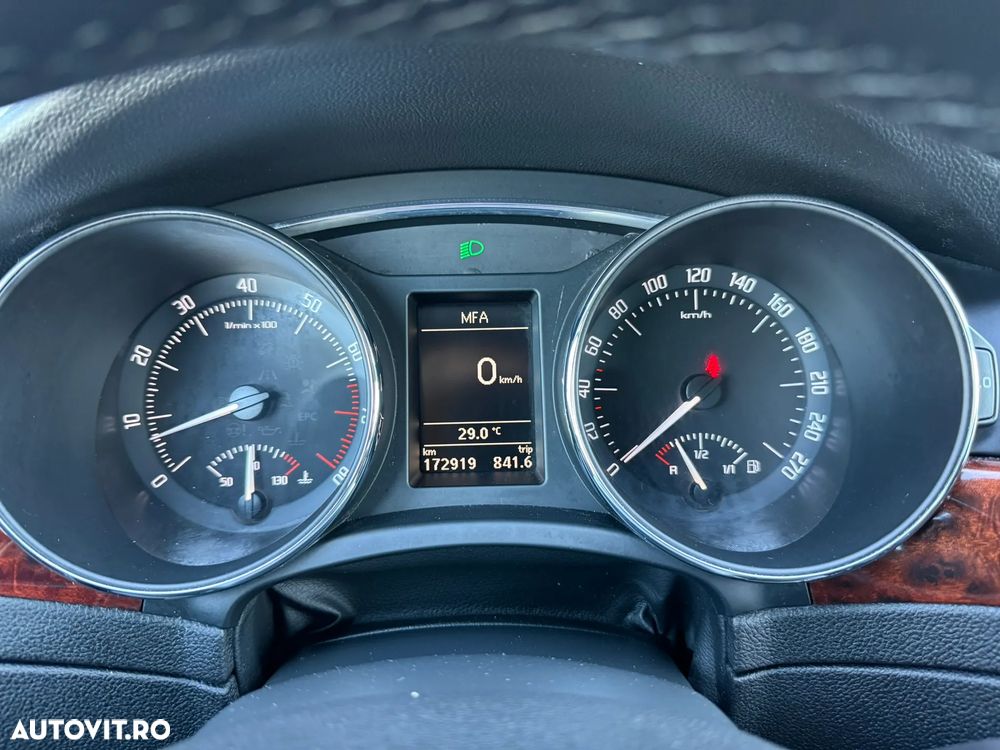 Skoda Superb 1.4 TSI Elegance - 34
