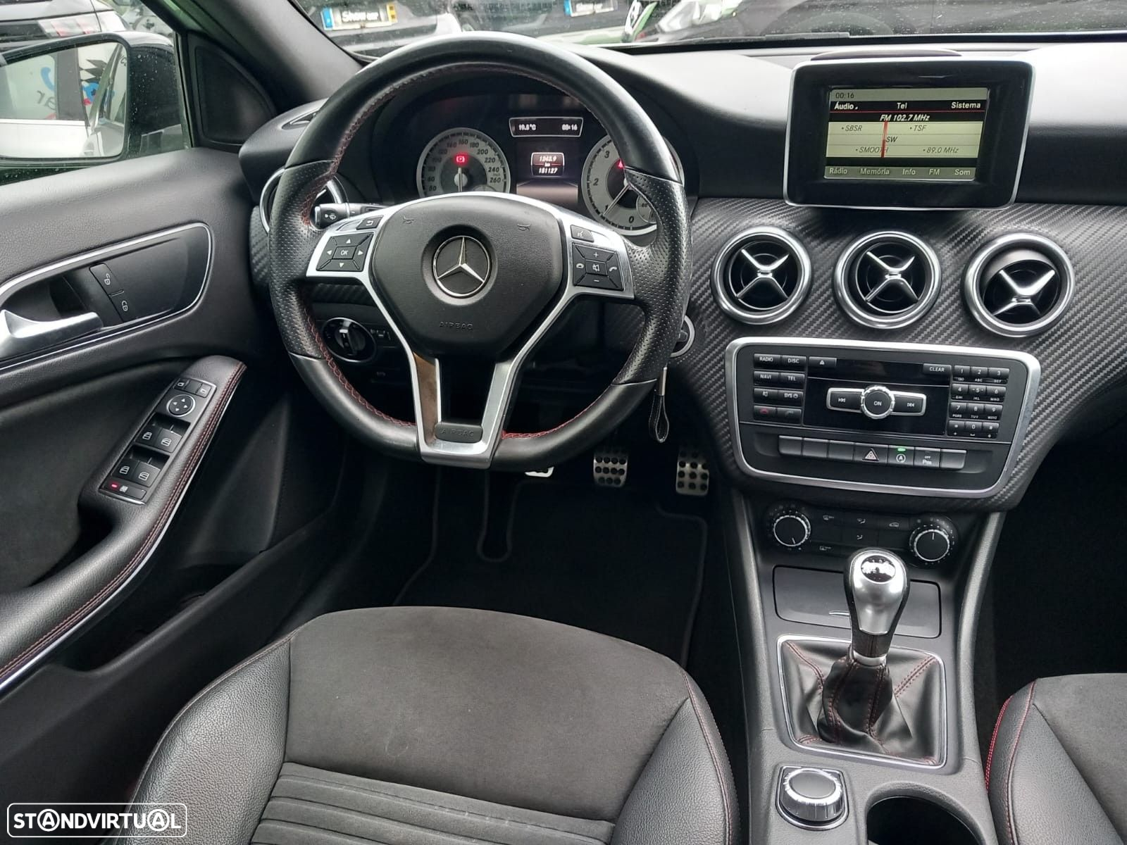 Mercedes-Benz A 180 d AMG Line - 13